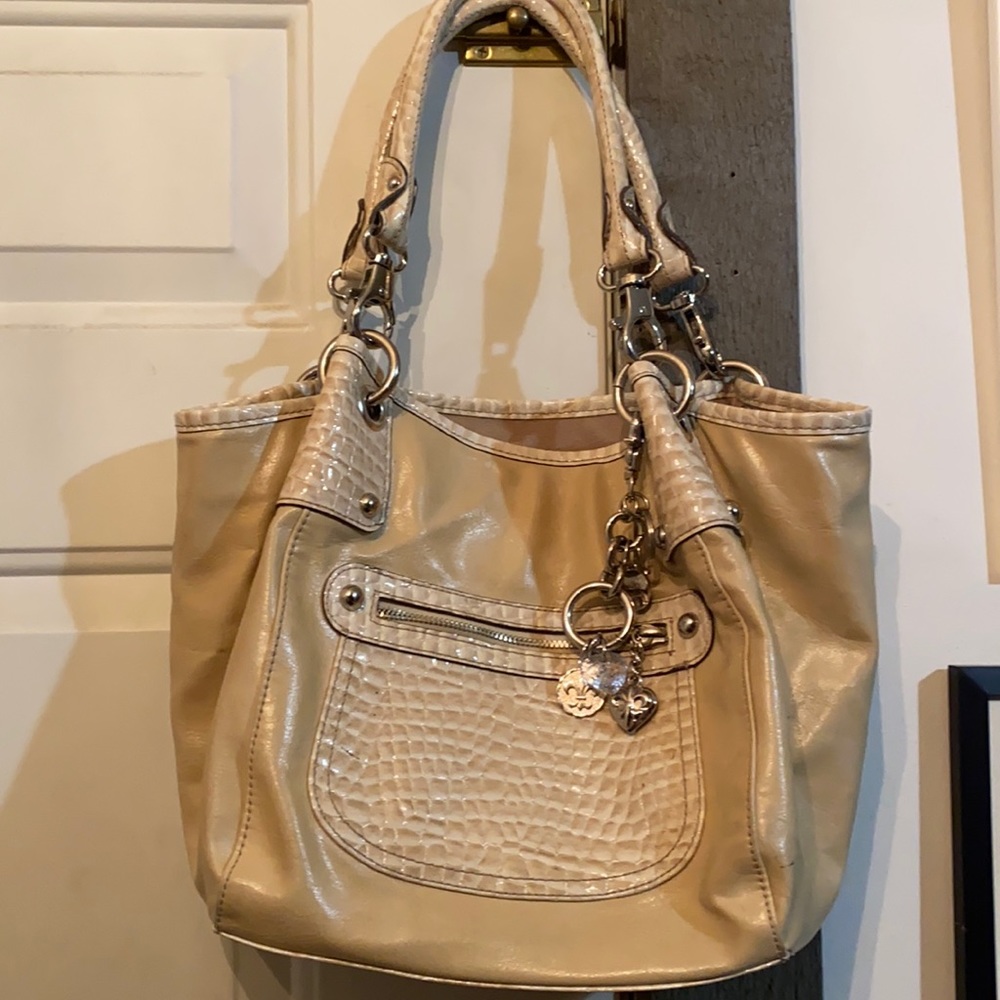 Kathy vanzealand bag gently used large creamy tan